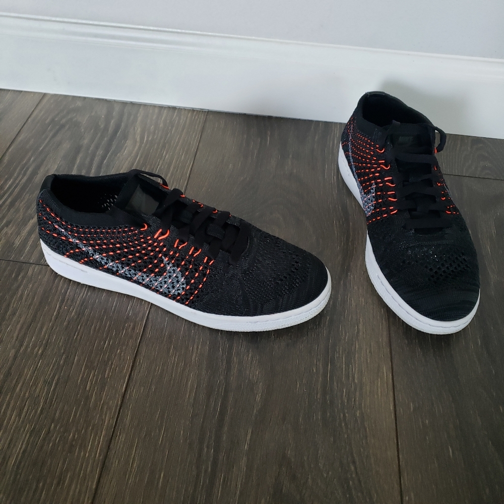 Nike Court Tennis Classic Ultra Flyknit Sneakers Womens Size 6.5